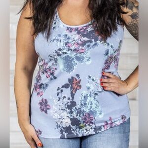 24  Sew in Love Tank top
Blue floral mix print